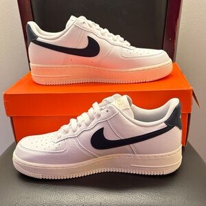 New Nike Women’s White and Navy Air Force 1 Sneakers Size 9 1/2